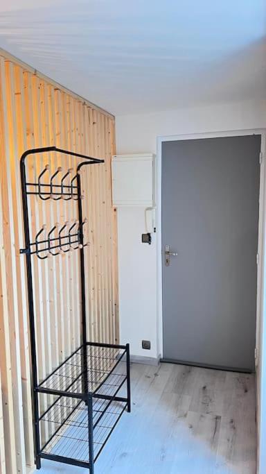 Logement Moderne Au Coeur Du Village Saint-Georges-de-Luzençon 외부 사진